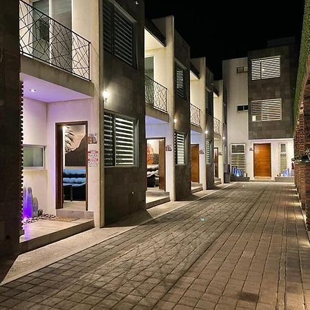 Bellhouse Hotel Бернал Екстериор снимка