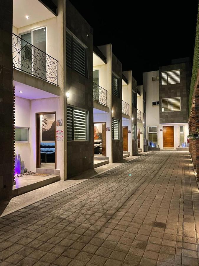 Bellhouse Hotel Бернал Екстериор снимка